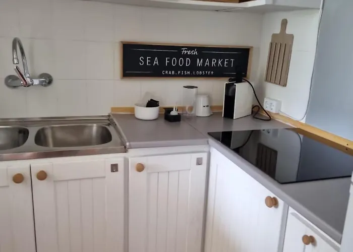 Casa Mo * Cala en Bosch